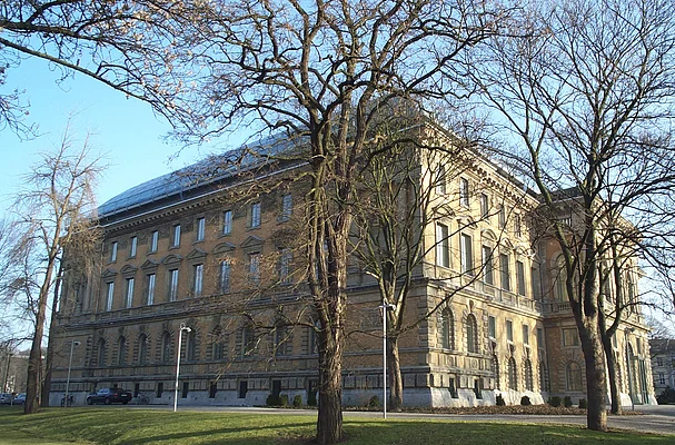 Ständehaus seitlich fotografiert