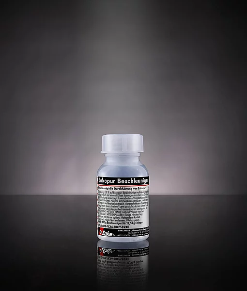 Enkopur Beschleuniger in einer 100 ml PE-Flasche
