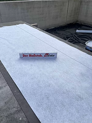 Bearbeitung eines Blumenkübel mit Enke Produkten