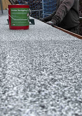 Bearbeitung einer Mini-Terrasse mit Enkolan von Enke