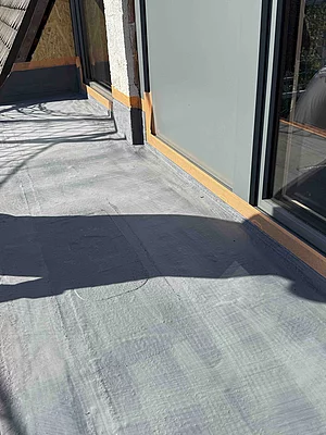 Bearbeitung einer Mini-Terrasse mit Enkolan von Enke